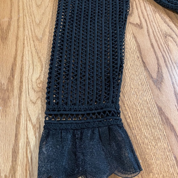 Savida open weave and lace ruffle top ,size M - Picture 4 of 10